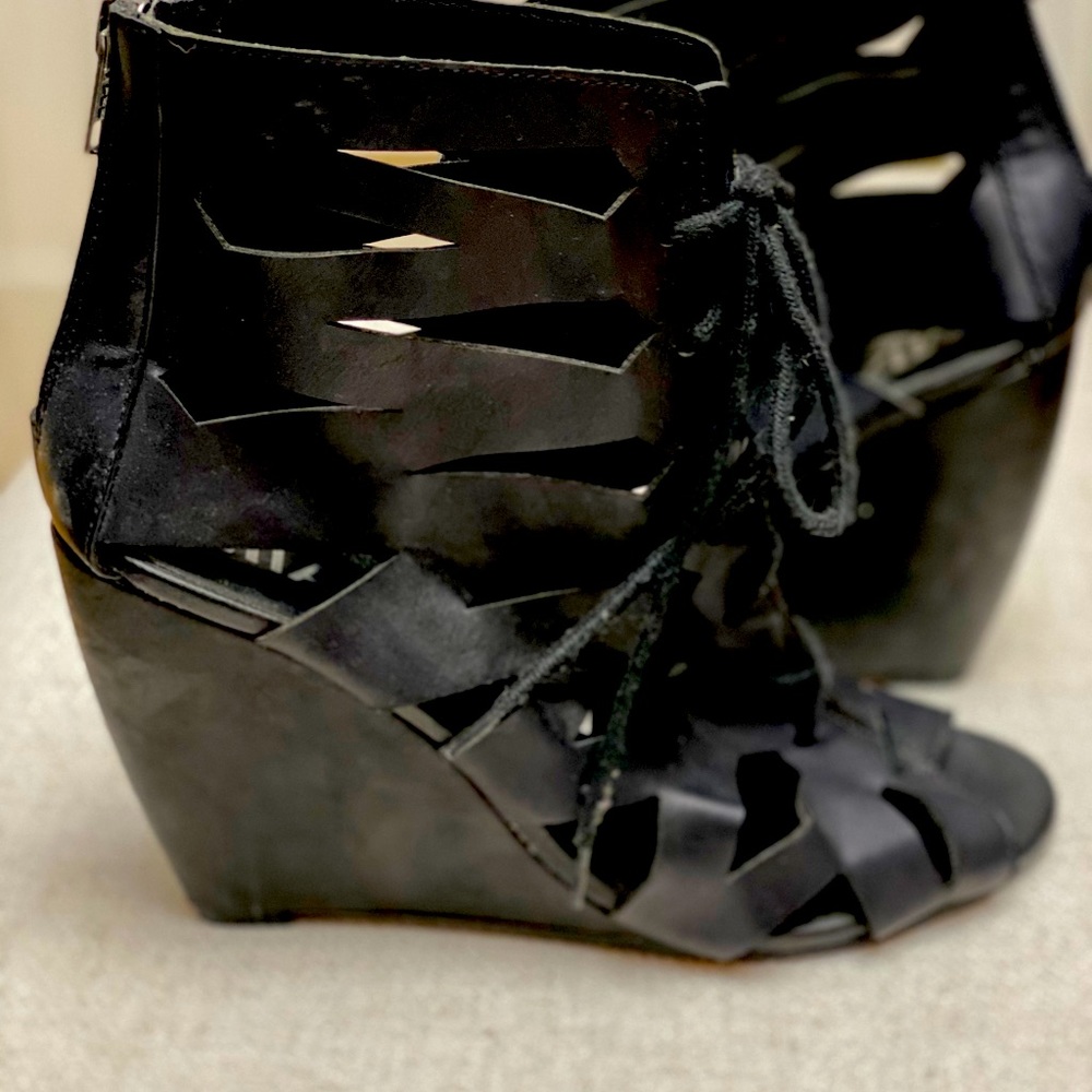 Women’s Black Wedges